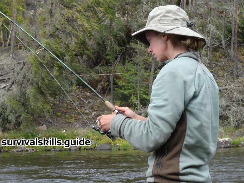 Survival Fishing Rod: Using and Choosing one for Subsistence