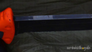 survival knife flat spine